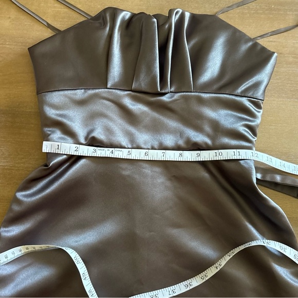 BCBGMazAzria Green Gray Strapless Satin Pleat Tie Waist Fitted Dress, Size 0 - Picture 8 of 8